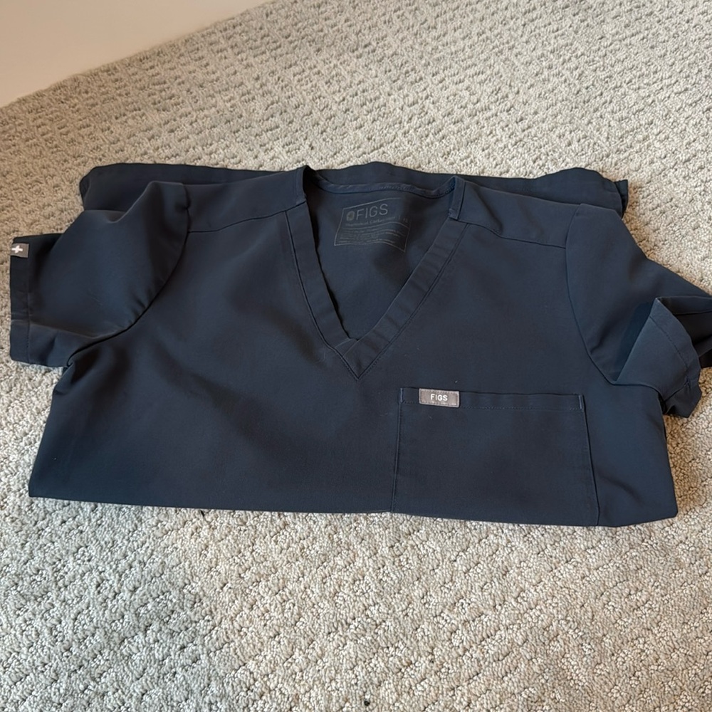 Figs scrub top XS